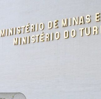 Qual é o papel das instituições do setor elétrico